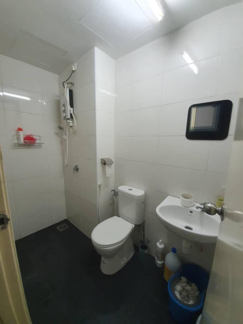 Vista Alam Serviced Apartment Near Idcc Sacc Pkns Uitm Msu Avisena Shah Alam Exterior photo