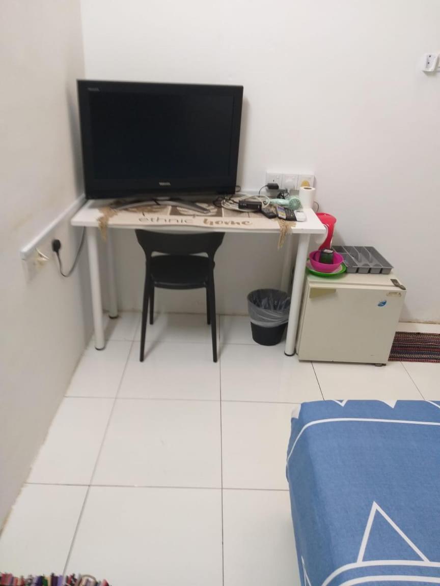 Vista Alam Serviced Apartment Near Idcc Sacc Pkns Uitm Msu Avisena Shah Alam Exterior photo