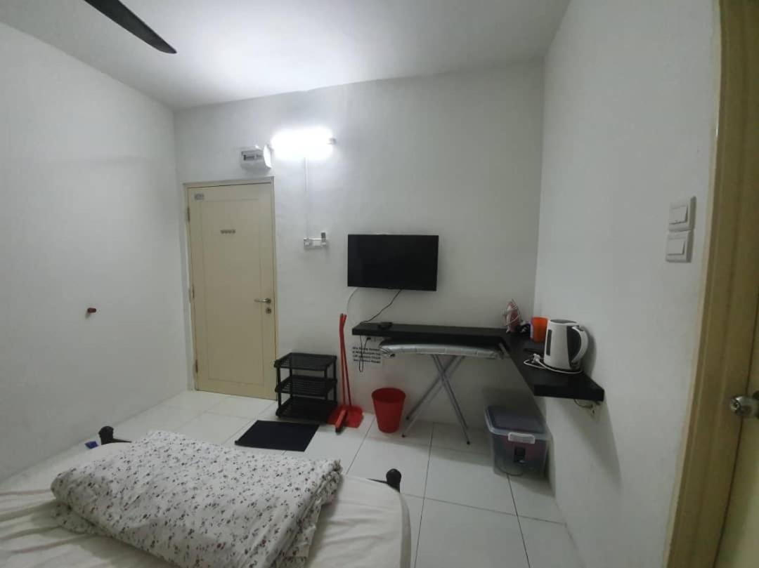 Vista Alam Serviced Apartment Near Idcc Sacc Pkns Uitm Msu Avisena Shah Alam Exterior photo