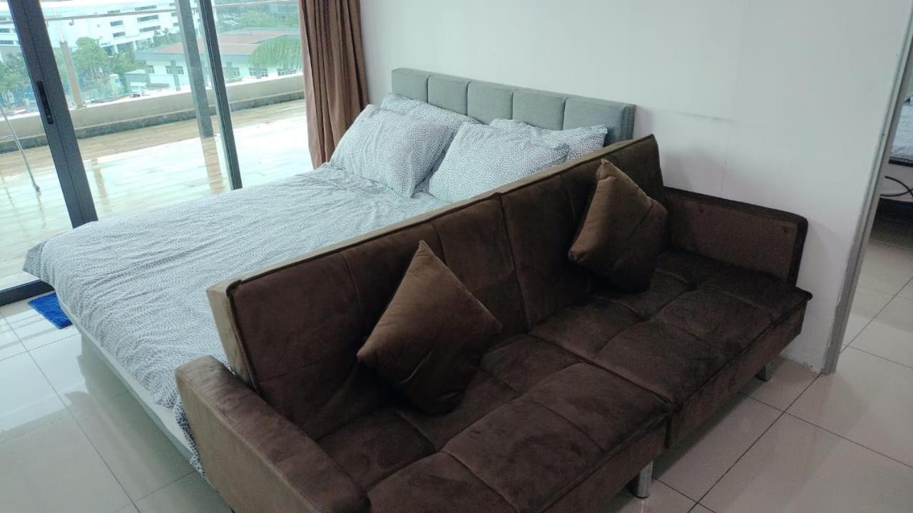 Vista Alam Serviced Apartment Near Idcc Sacc Pkns Uitm Msu Avisena Shah Alam Exterior photo