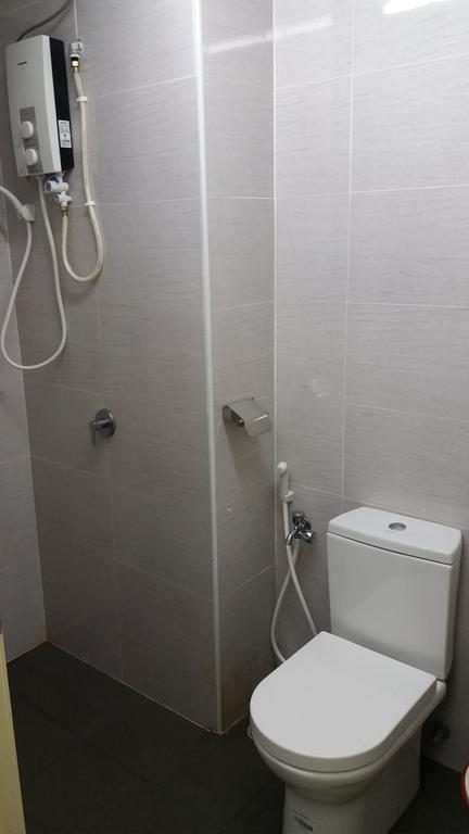 Vista Alam Serviced Apartment Near Idcc Sacc Pkns Uitm Msu Avisena Shah Alam Exterior photo